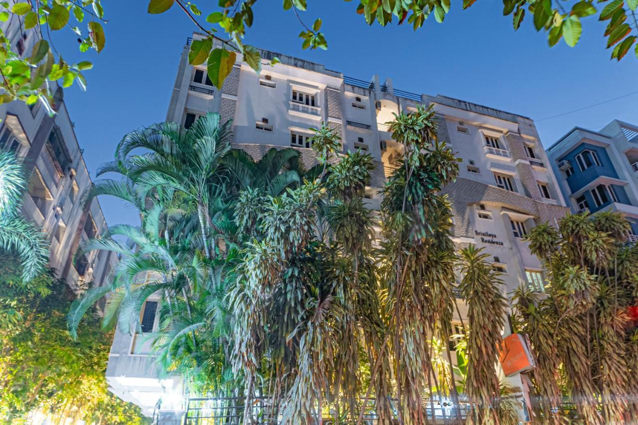แอท โฮม อพาร์ตเมนต์ Hotel ไฮเดอราบัด ภายนอก รูปภาพ