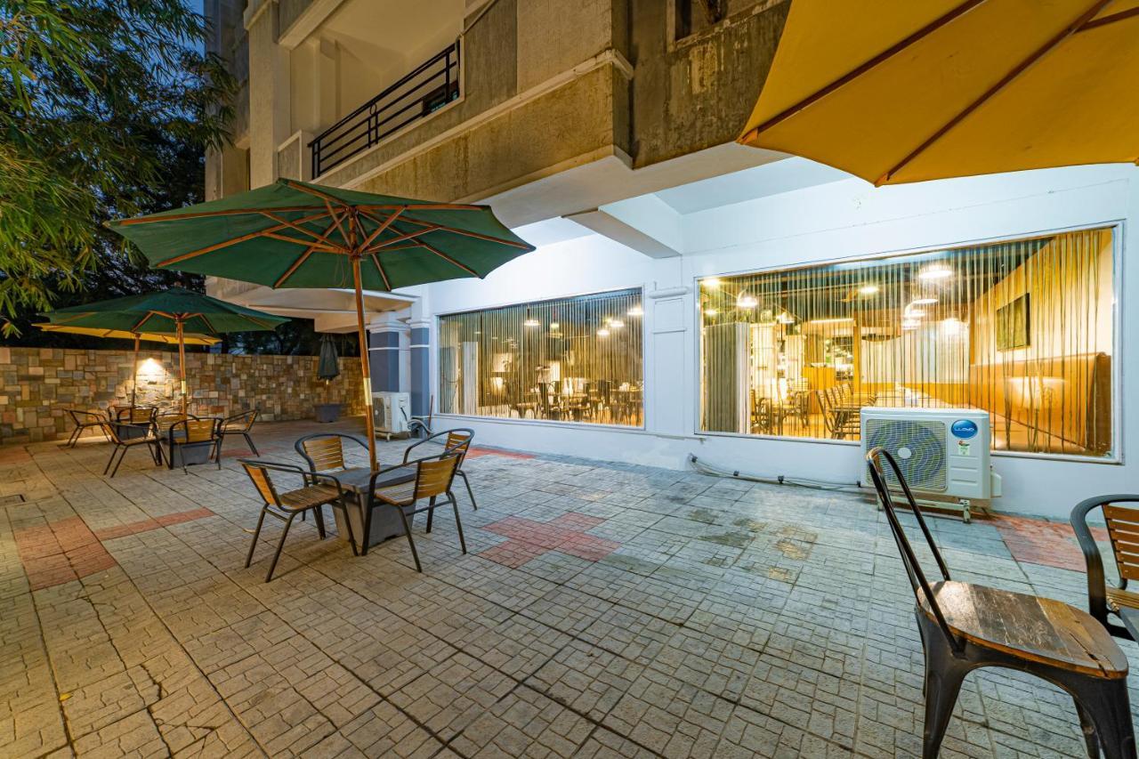 แอท โฮม อพาร์ตเมนต์ Hotel ไฮเดอราบัด ภายนอก รูปภาพ